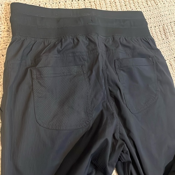 CRZ YOGA - Black Joggers - M (8/10) - Picture 5 of 7